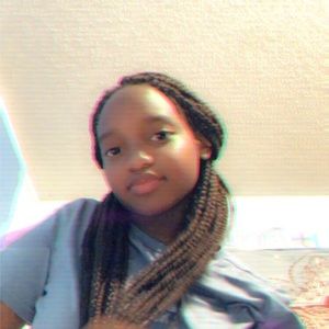 Meet your Posher, Mia